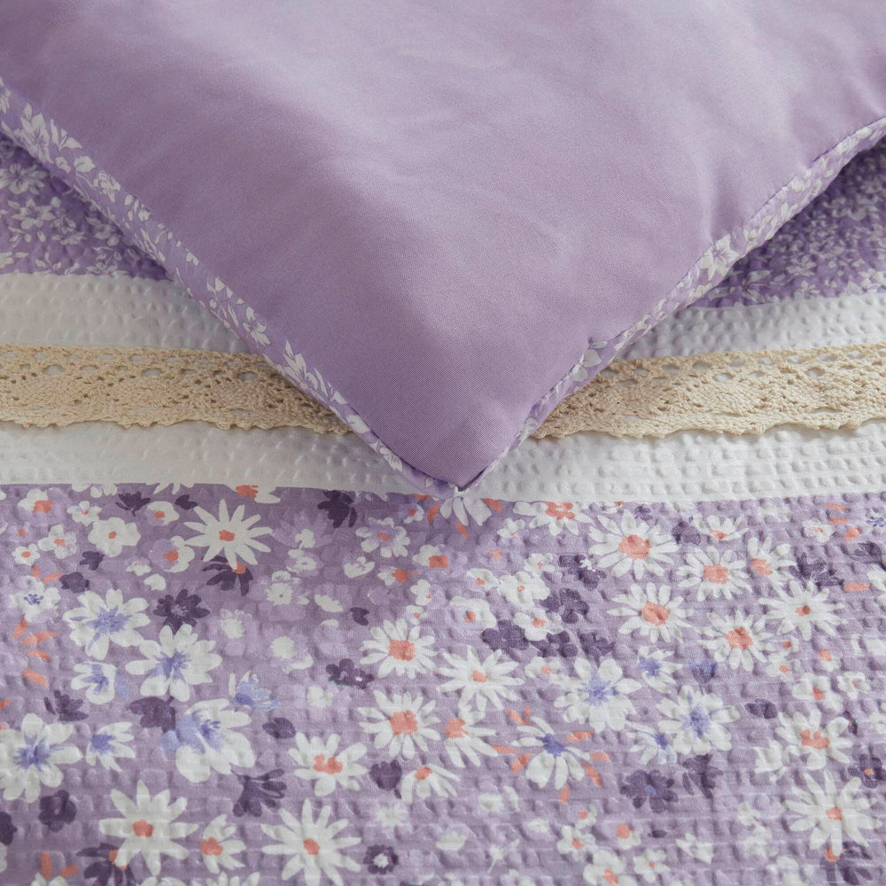 5 PCS King/Cal King Seersucker Comforter Set with Throw Pillows Media 3