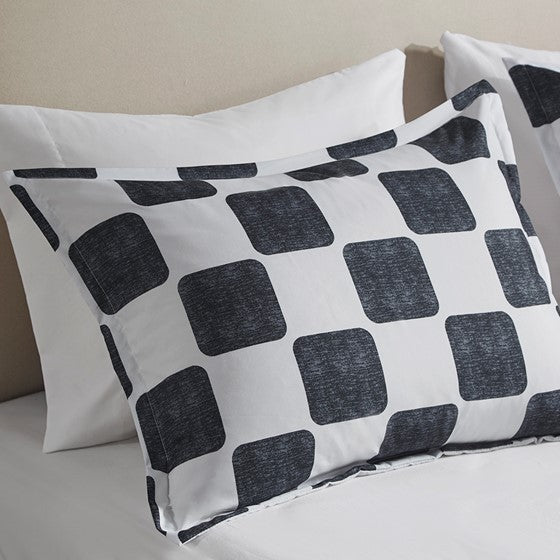 Twin/Twin XL Checkered Comforter Set Media 13