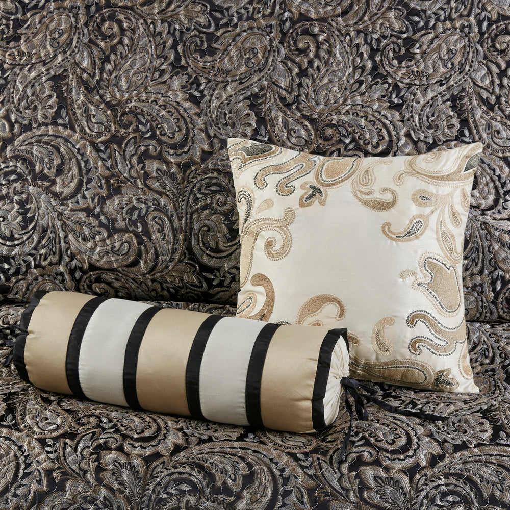 5 Piece Jacquard Bedspread Set with Throw Pillows Black Queen Media 10