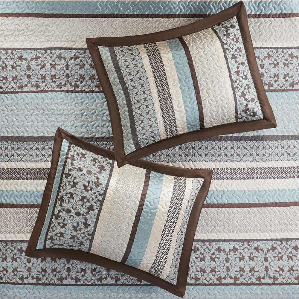 5 Piece Jacquard Quilt Set with Throw Pillows Blue King/Cal King Media 12