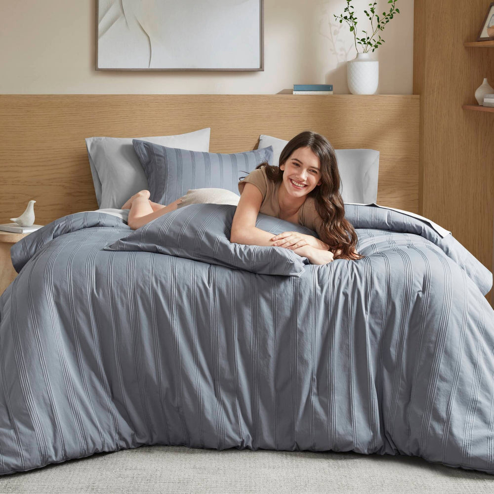 7-Piece Cal King Woven Striped Comforter Set Media 14